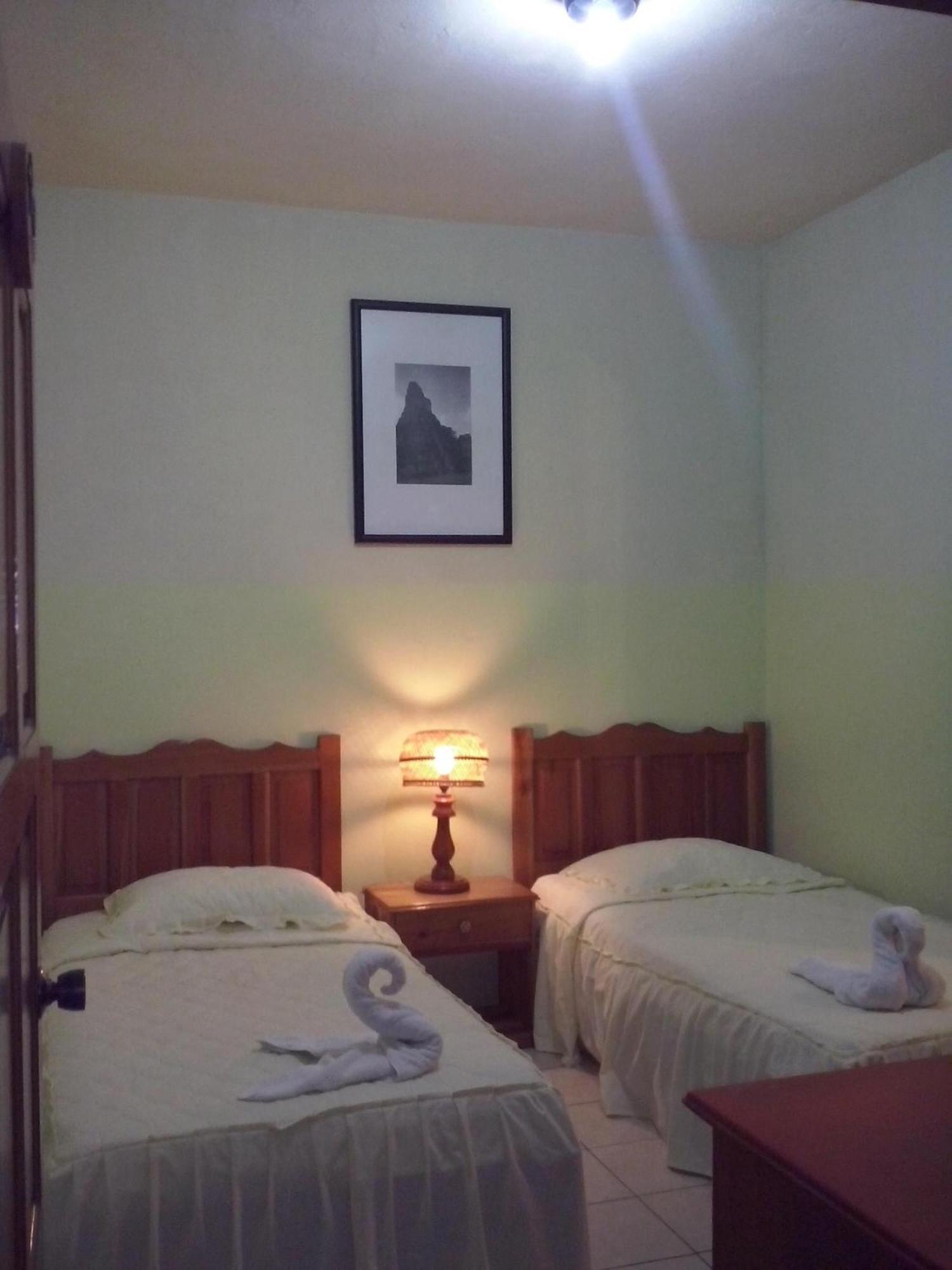 Nakum Hotel Флорес Экстерьер фото