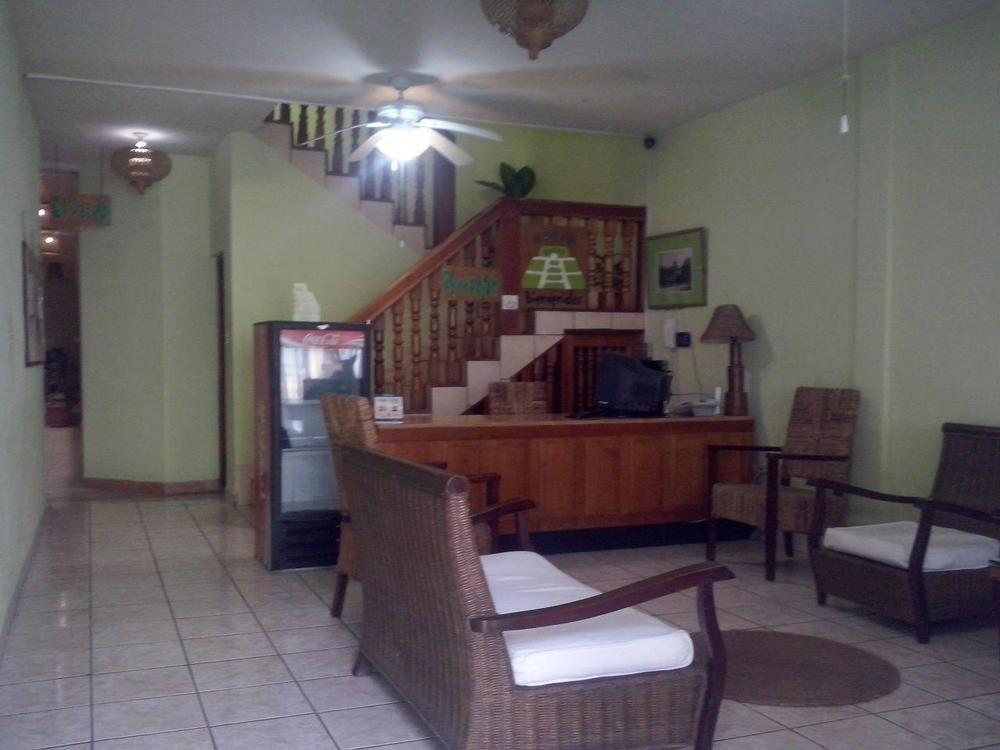 Nakum Hotel Флорес Экстерьер фото