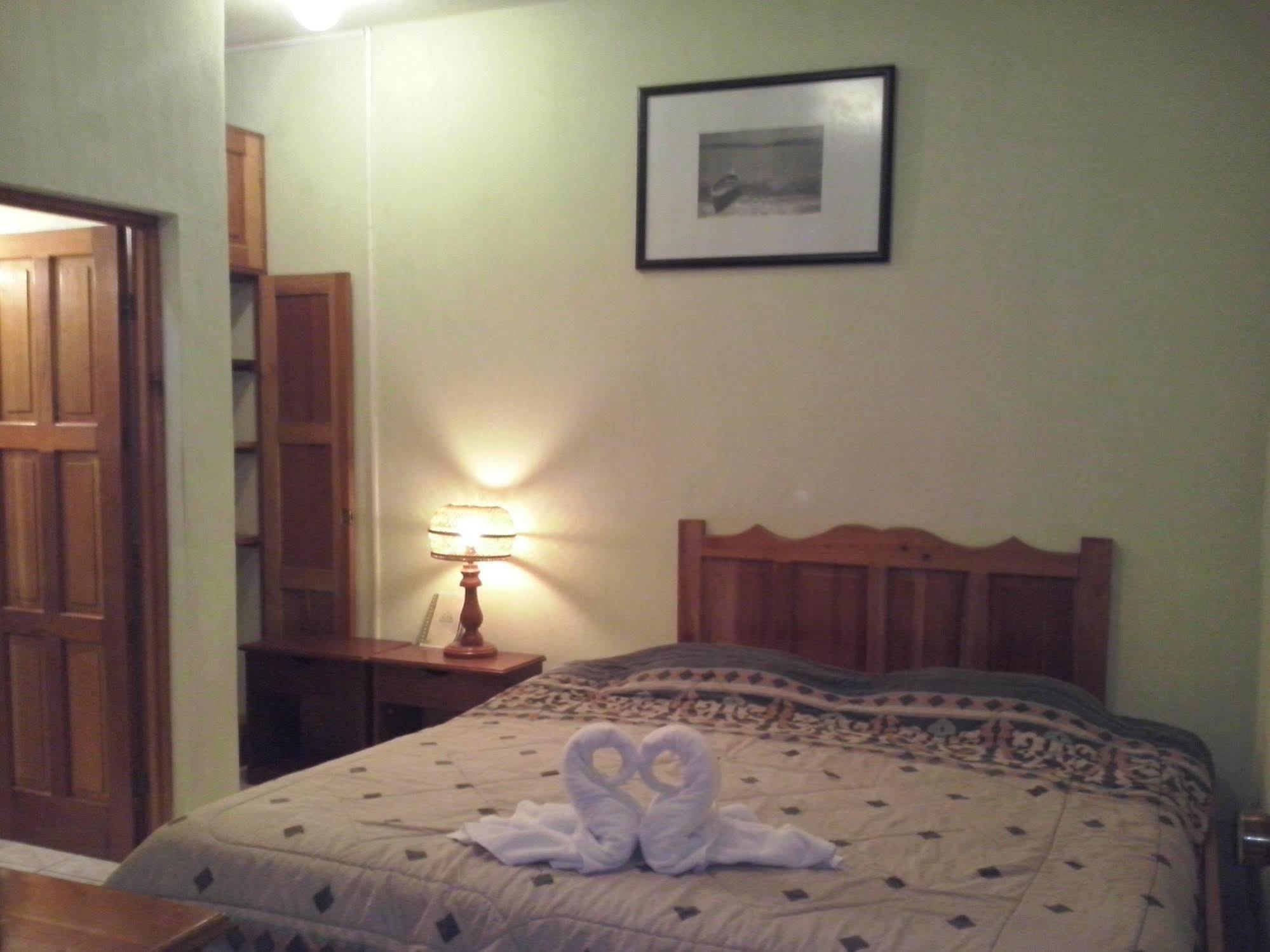 Nakum Hotel Флорес Экстерьер фото